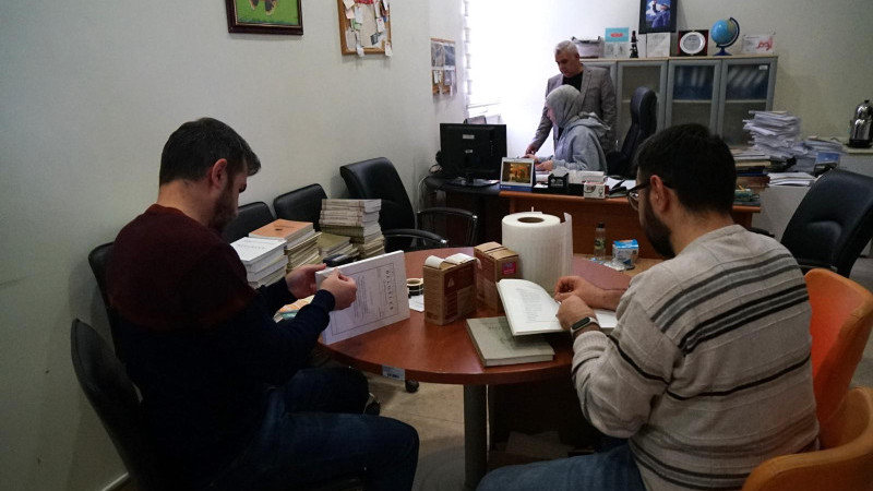 Kütüphanede kitap sayısı artıyor