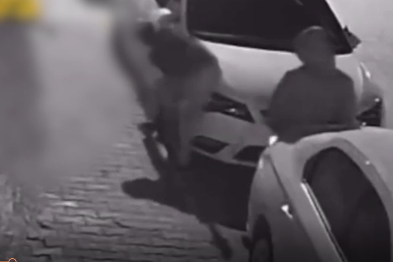 Oto hırsızları yakayı ele verdi