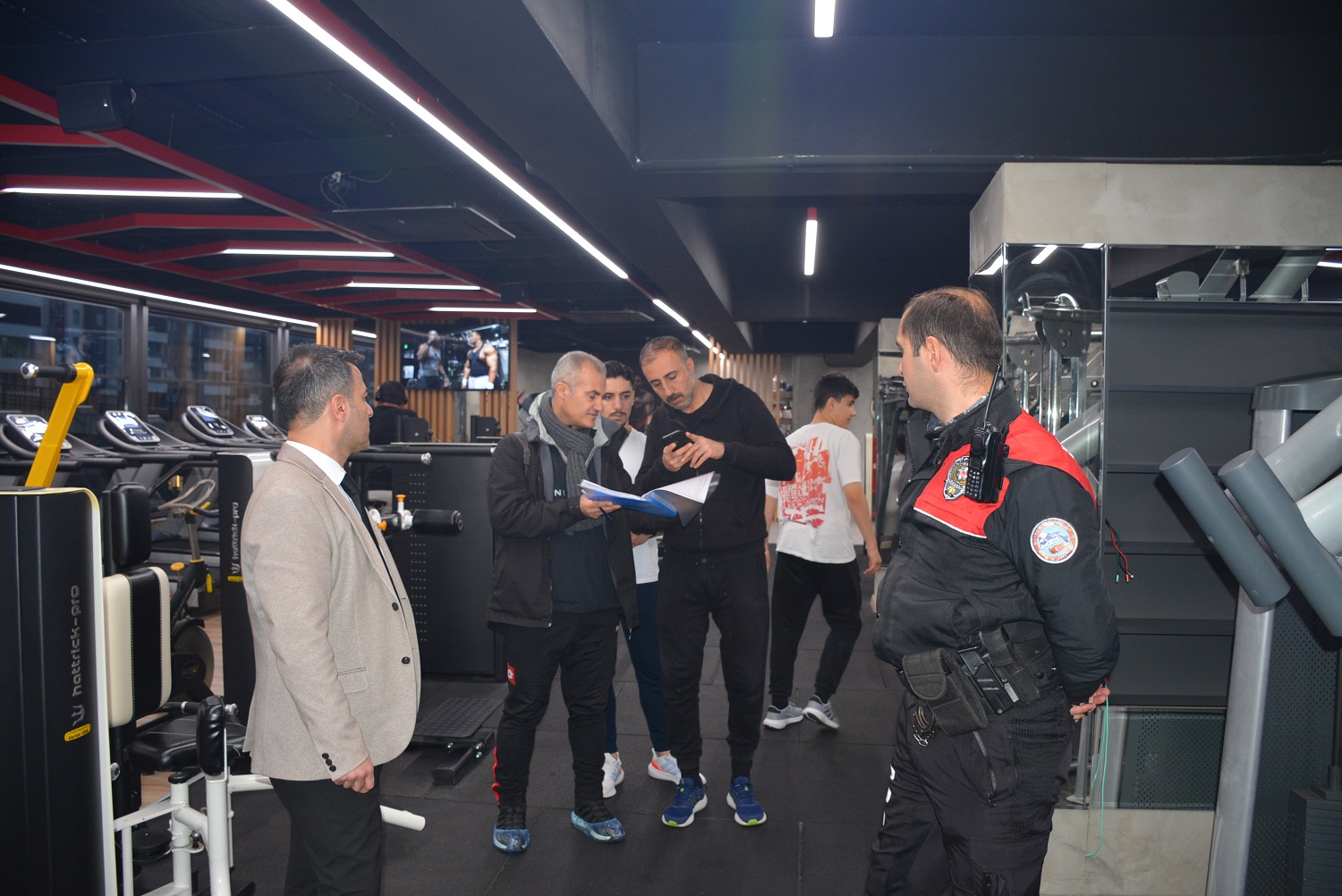 Ruhsatsız spor salonları kapatılacak