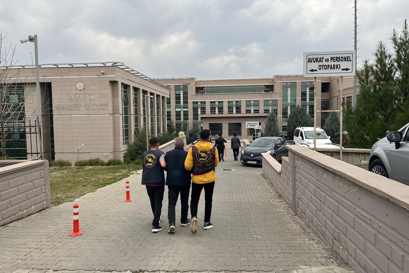 15 Yıl hapis cezası olan şüpheli yakalandı