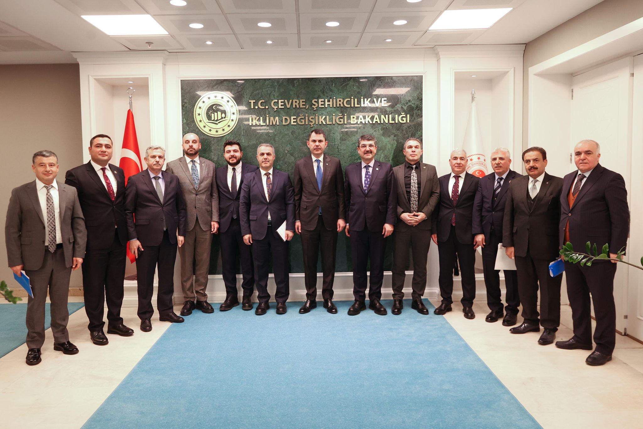 Altyapı projelerini Bakan Kurum ile görüştüler
