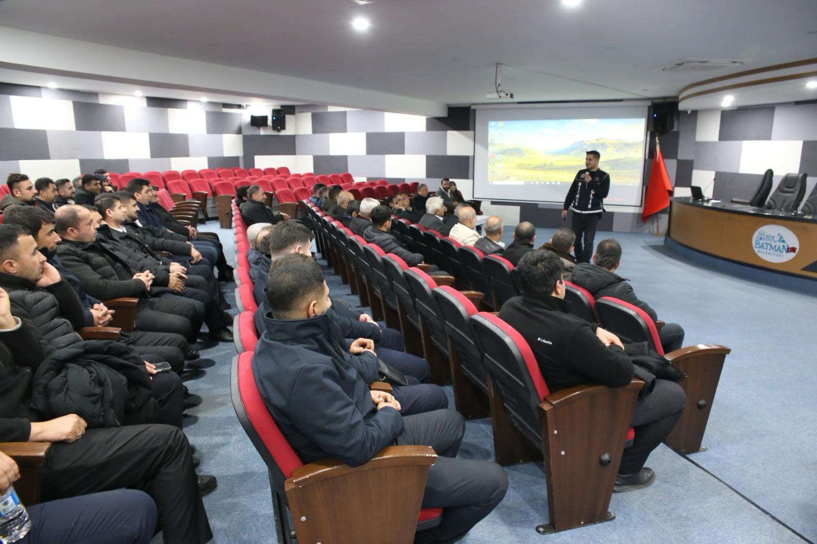 Belediyeden otobüs şoförlerine eğitim