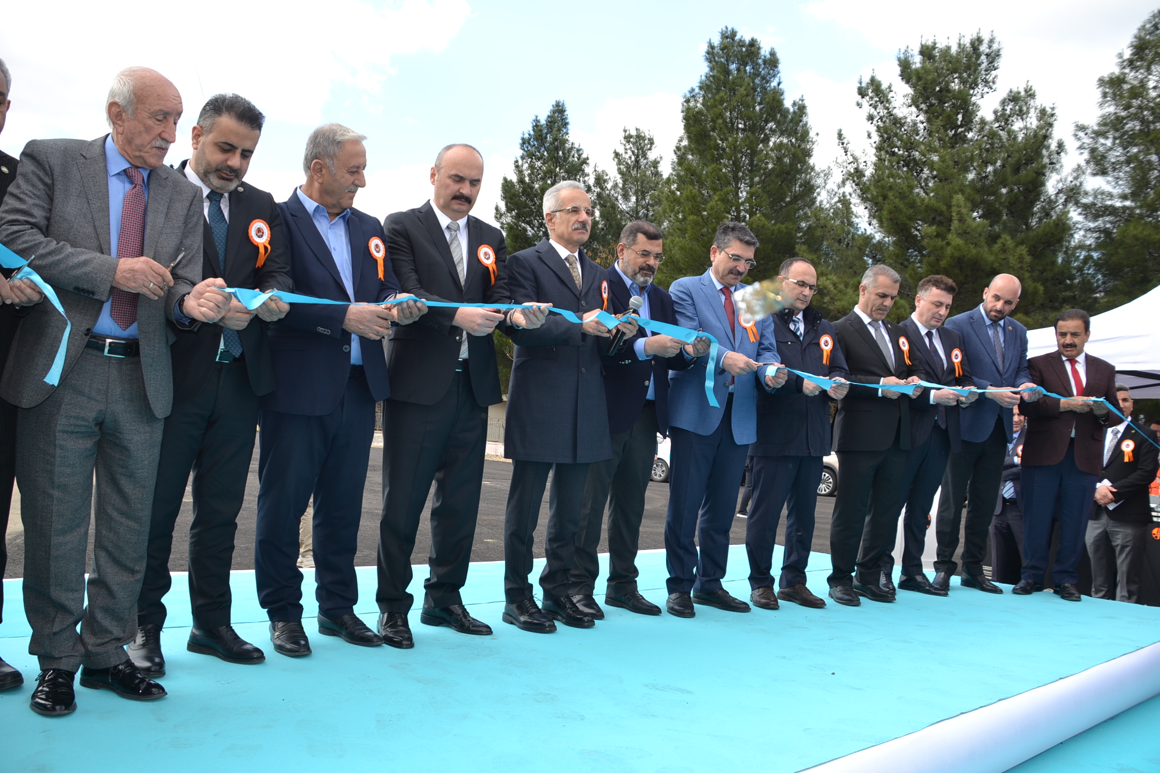 “Dev projeleri hayata geçirdik”