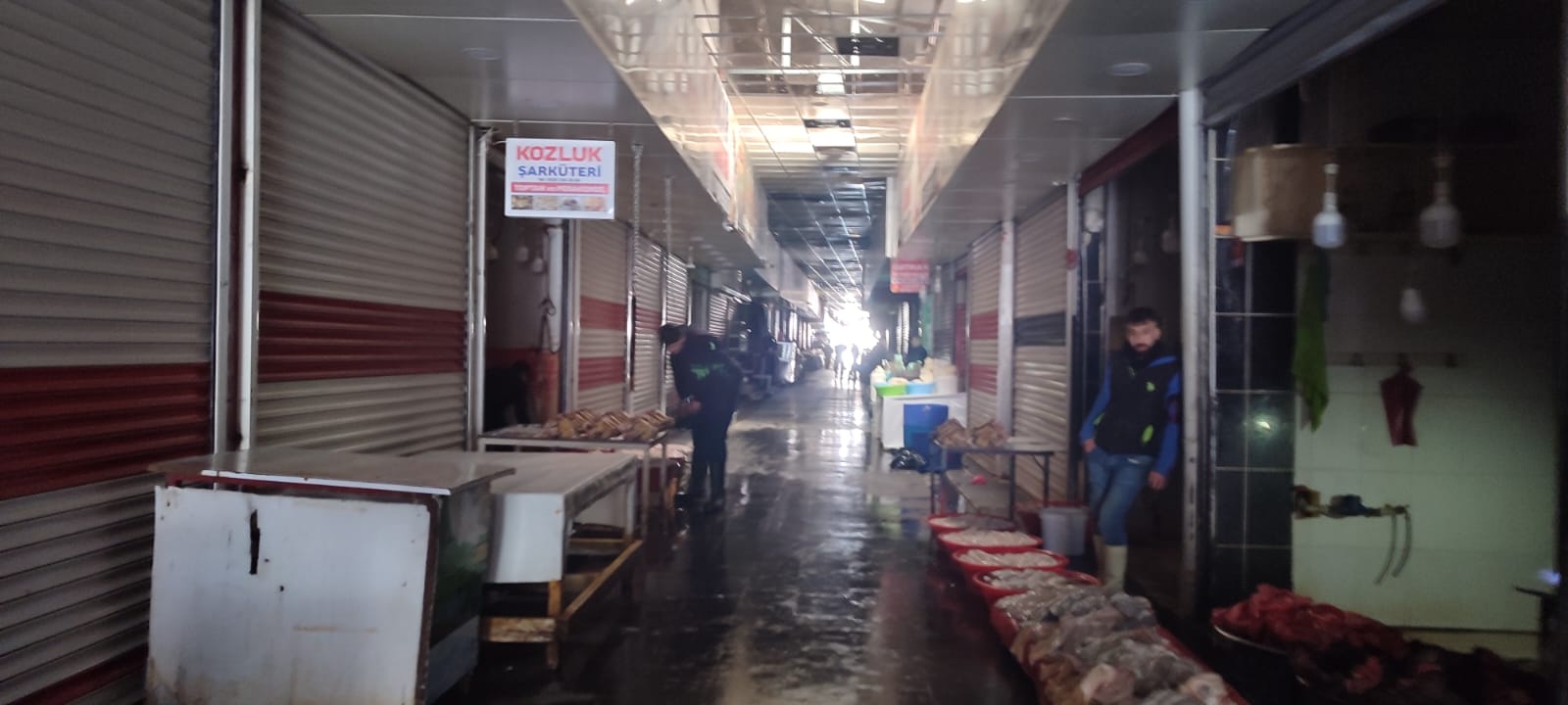 Elektrik kesintisi esnafı mağdur etti