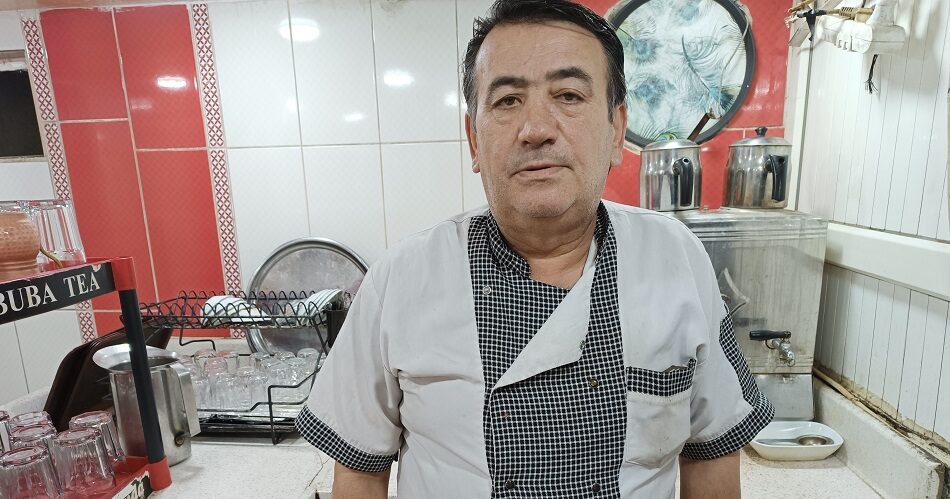 Engelli maaşı kesilince çalışmak zorunda kaldı