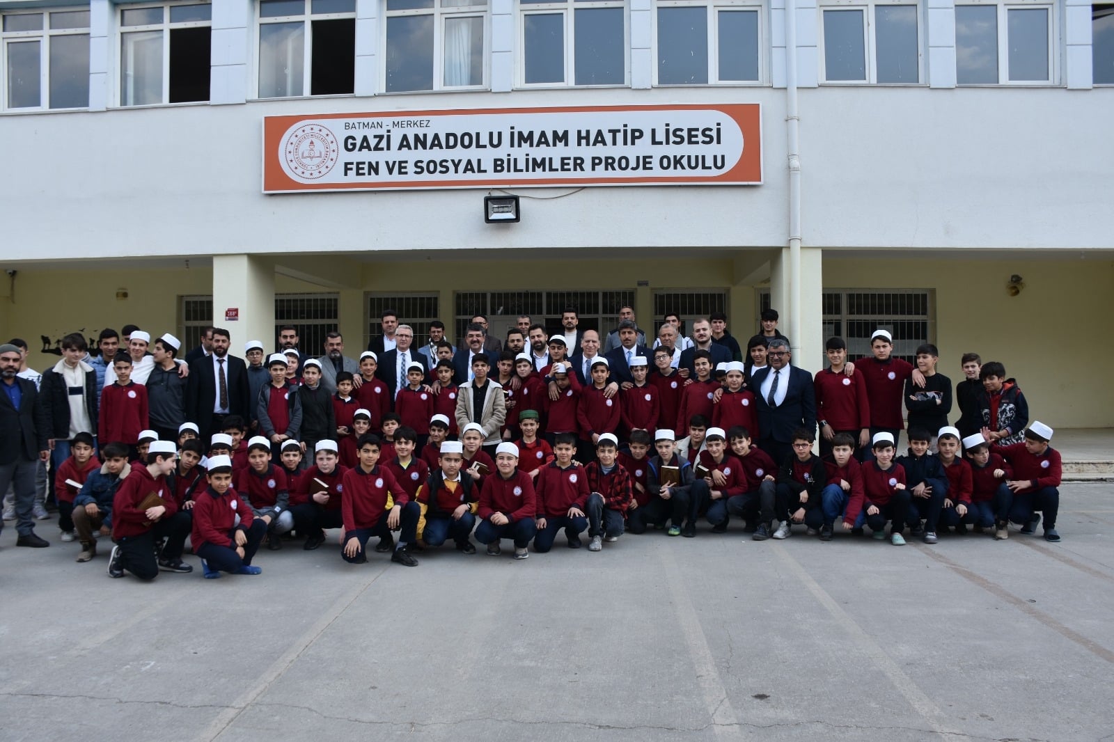 Hafızlık eğitimi alan öğrencilere ziyaret