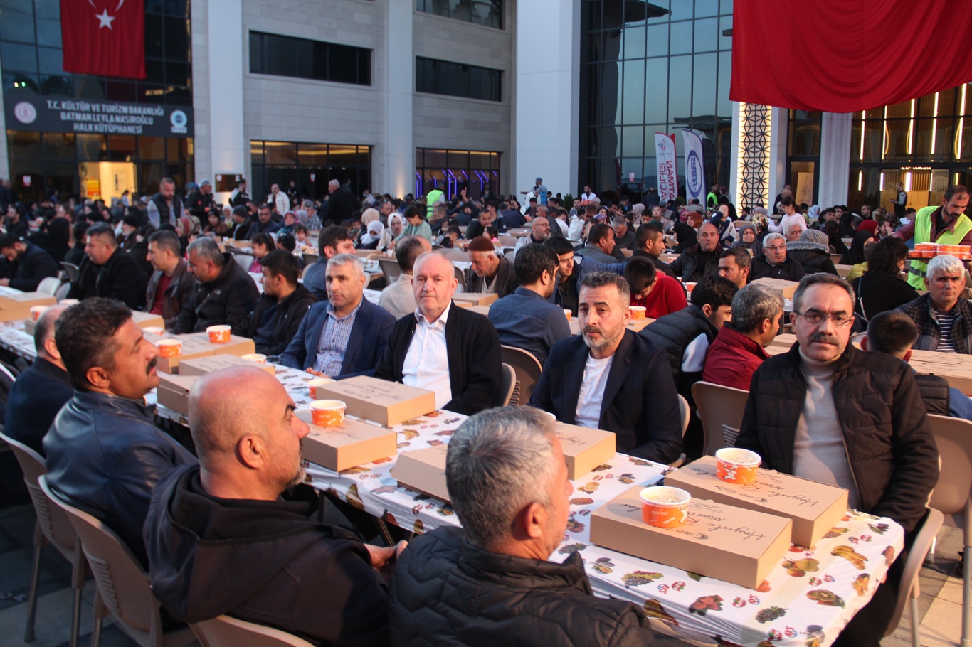 Kent esnafı iftar sofrasında buluştu