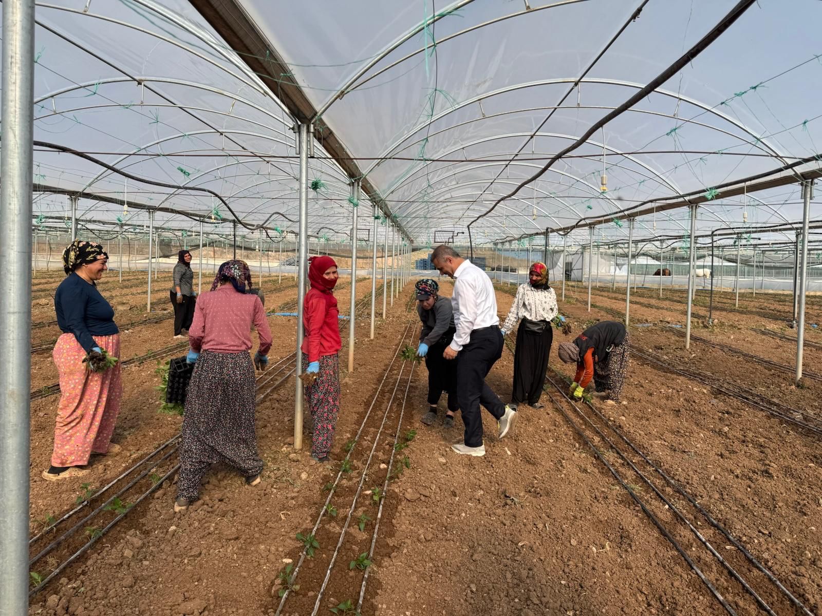 ŞANSİ, EMEKÇİ KADINLARLA BULUŞTU