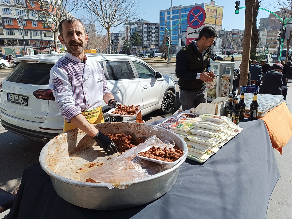 Usta ellerden çiğköfte lezzeti