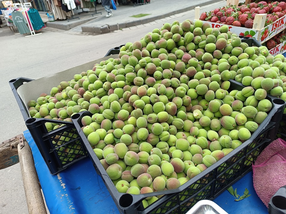 Baharın lezzeti tezgahlarda