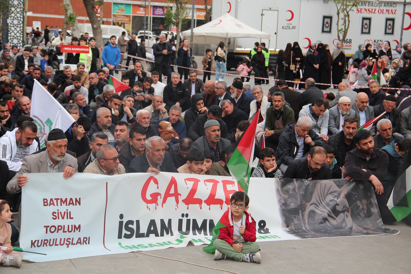 Gazze için oturma eylemi!