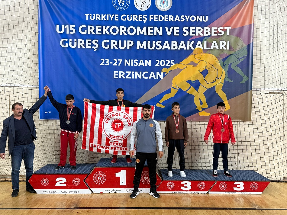 Güreş takımı bölge şampiyonu oldu