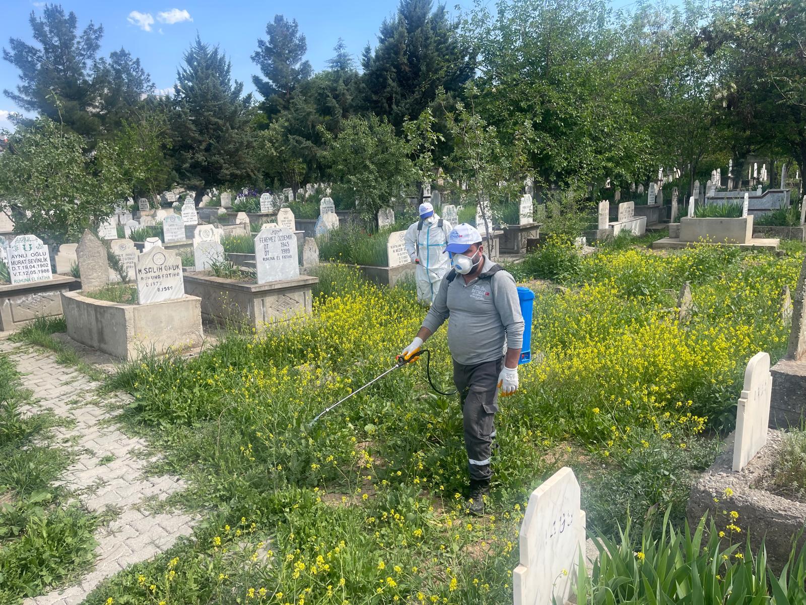 Mezarlıklarda temizlik seferberliği