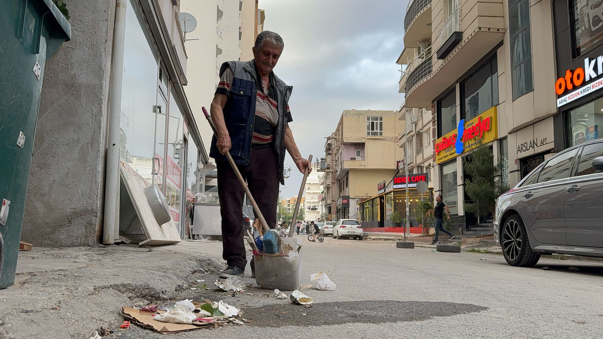 “Temizlik görevlileri bu sokağı unuttu”