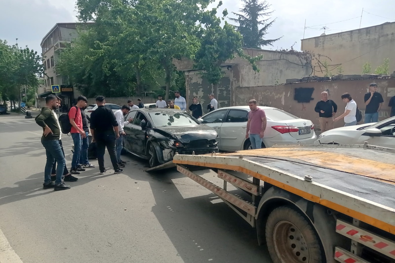 Zincirleme kazada 4 araç zarar gördü