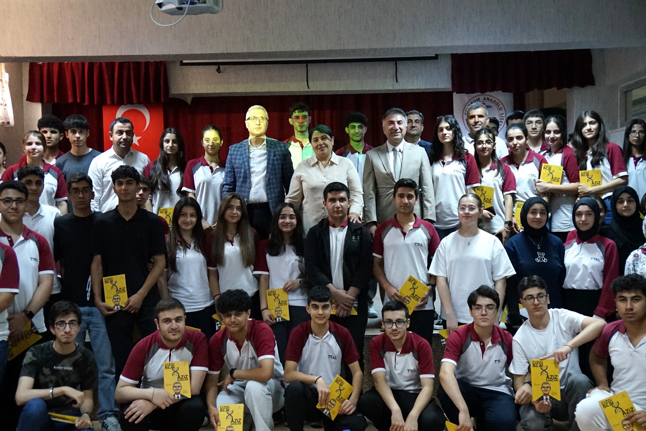 Anadolu lisesinde öğrencilerle buluştular