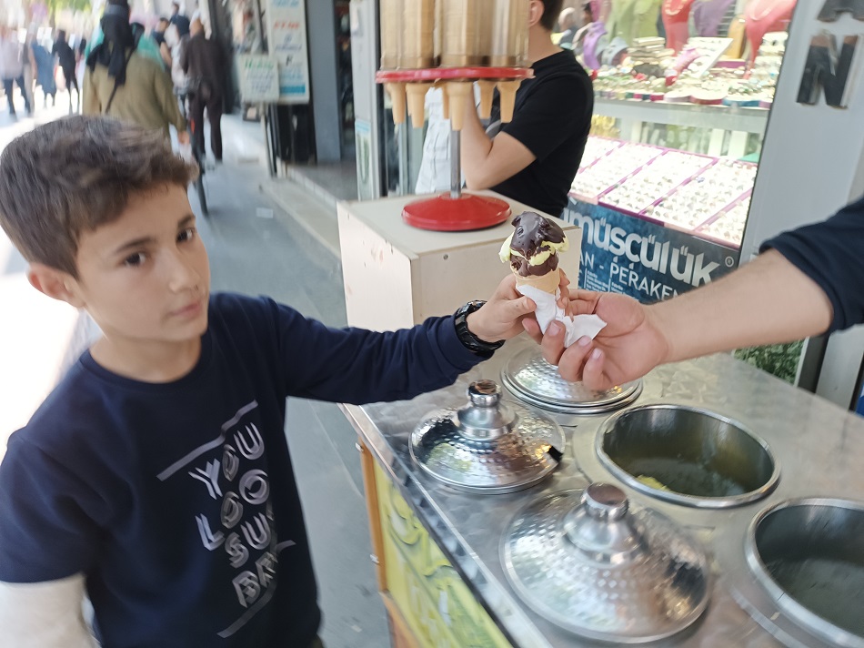 Dondurma satışları hız kazandı