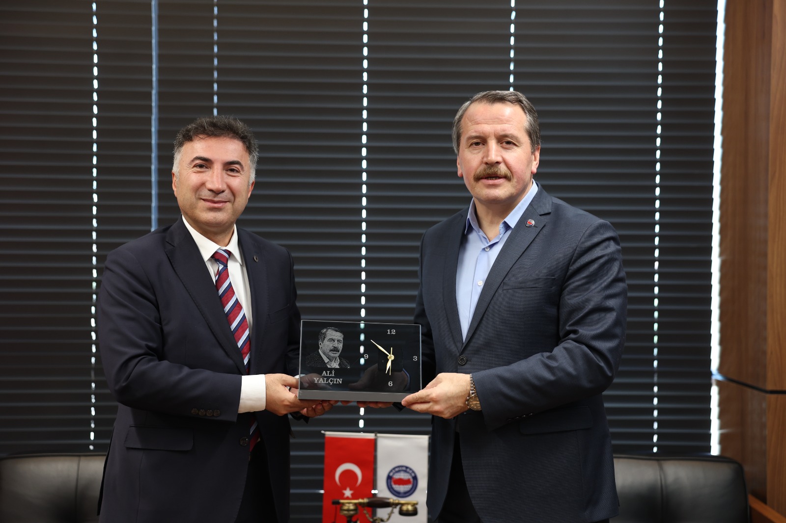 Memur-Sen Genel Başkanını ziyaret etti
