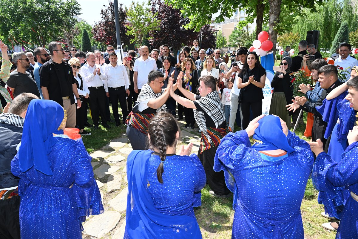 Millet Bahçesinde piknik yaptılar