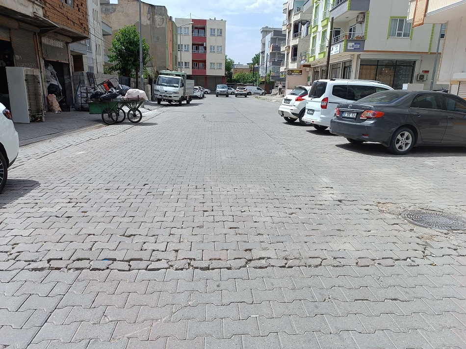 Sıcak hava, sokakları boşalttı