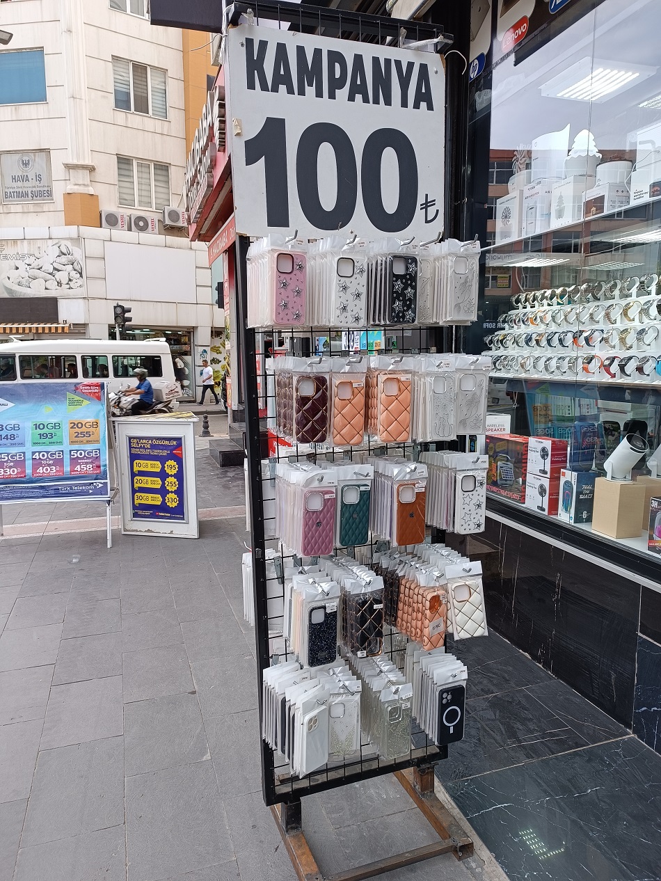 Telefon kılıflarında tek fiyatlık kampanya