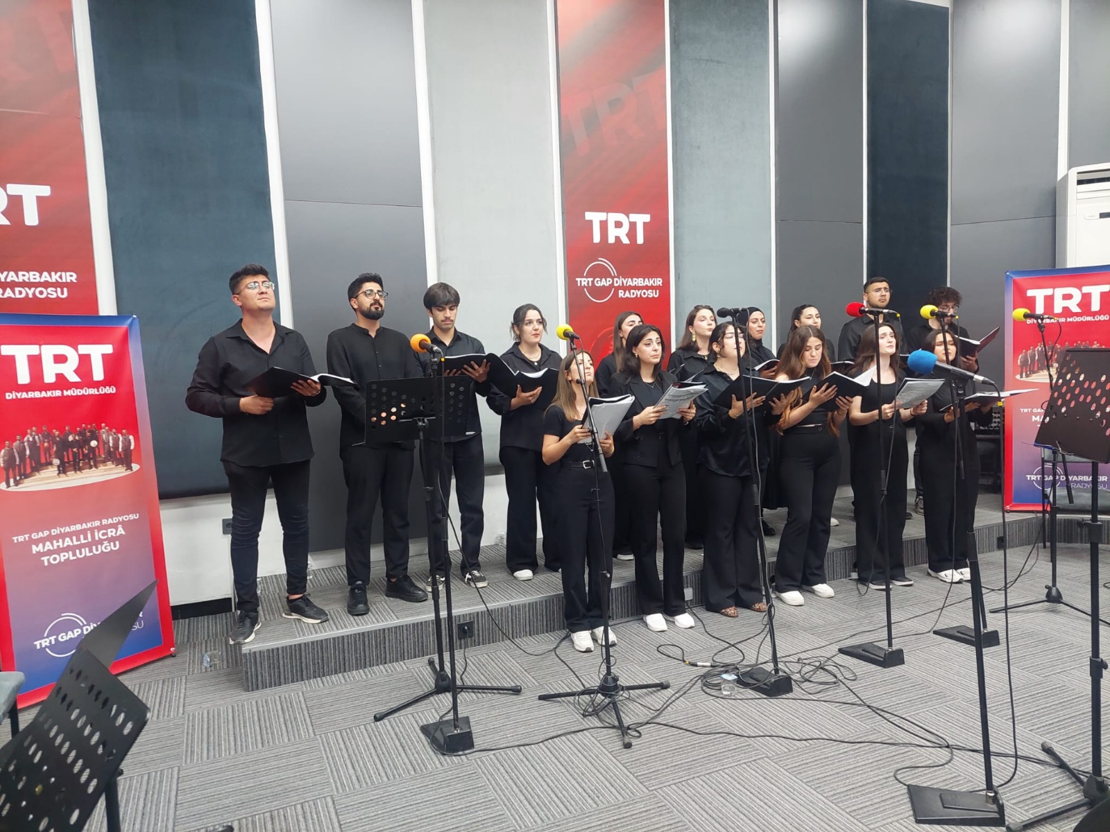 Üniversite korosu, TRT GAP’a konuk oldu