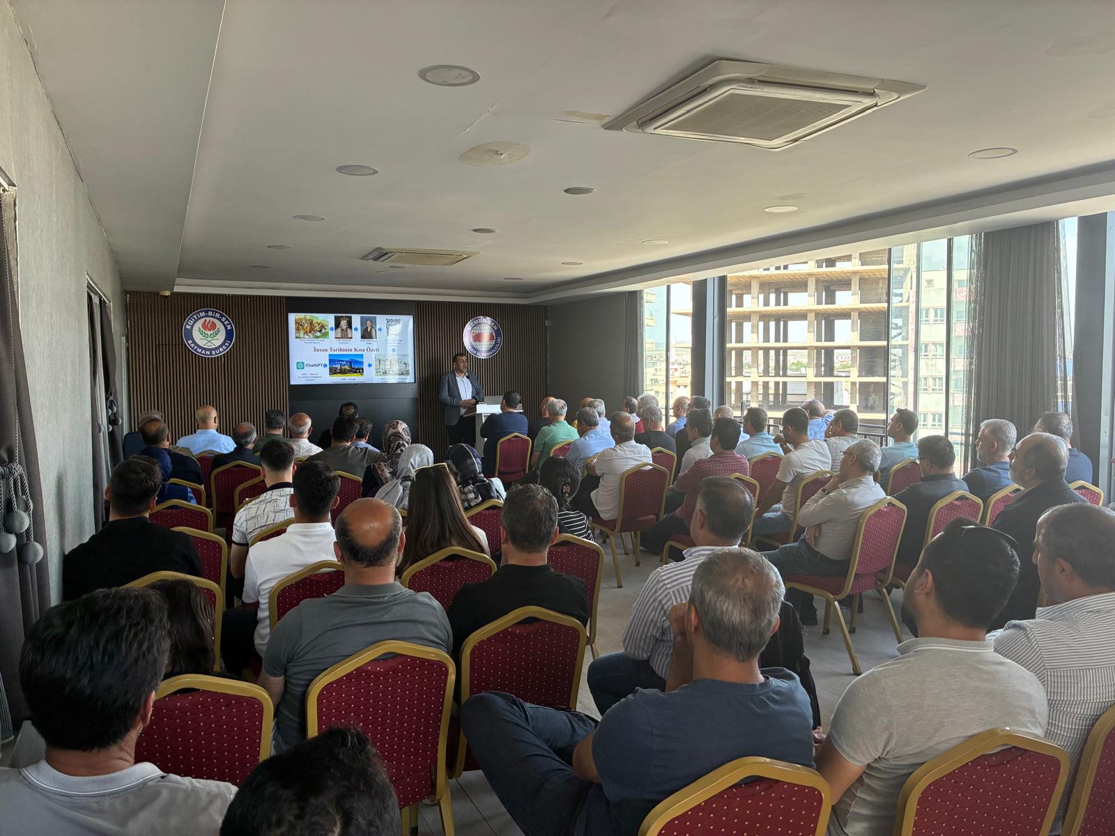 Yapay zeka paneline yoğun ilgi