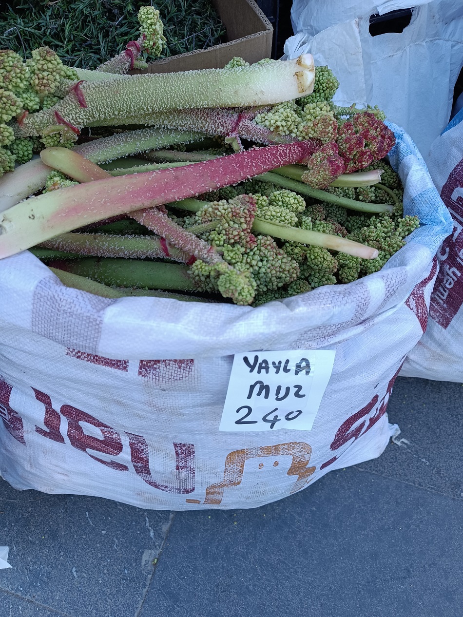 Yayla muzu tezgahlarda