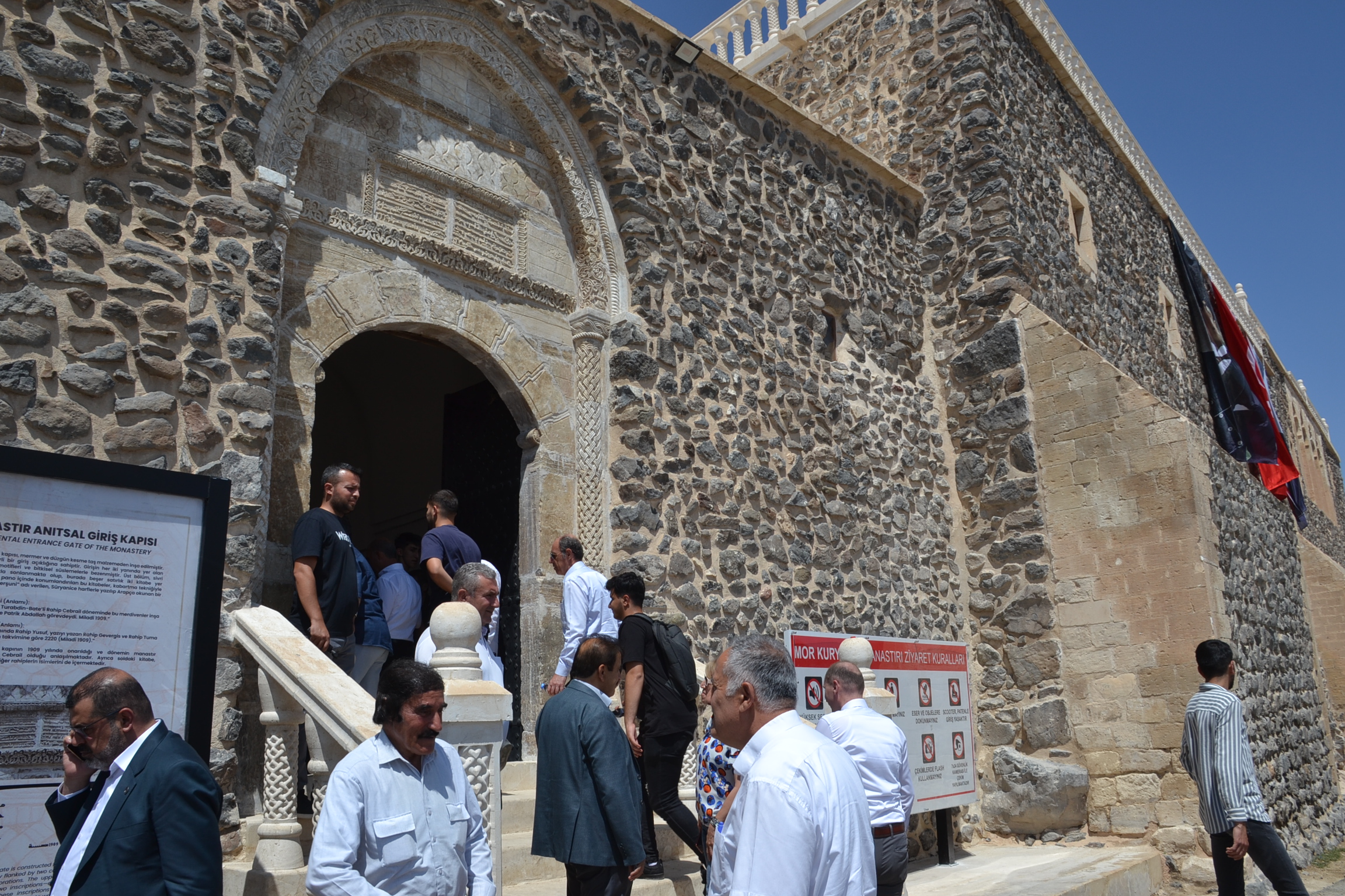 Tarihi manastır görkemli törenle açıldı