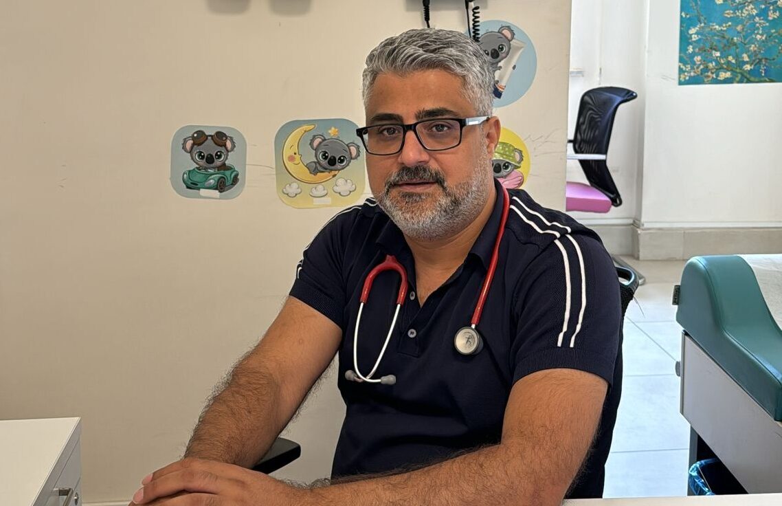 Çocuk doktoru hasta kabulüne başladı