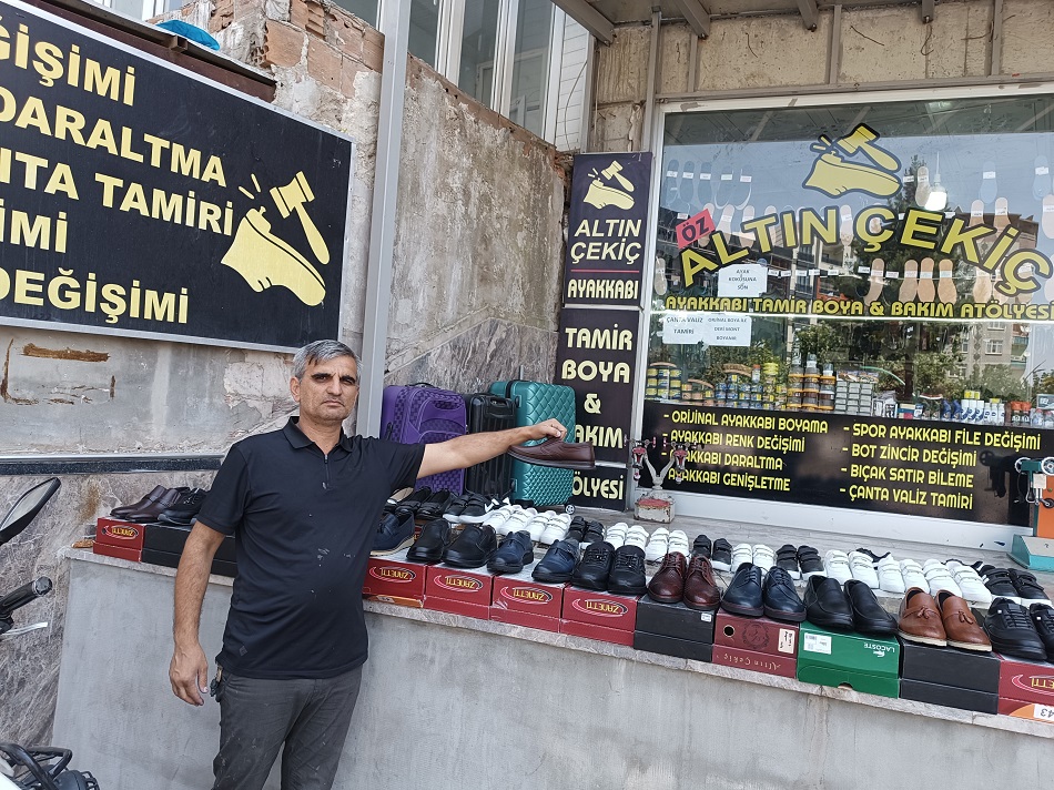 “Hem üretiyorlar, hem onarıyorlar”