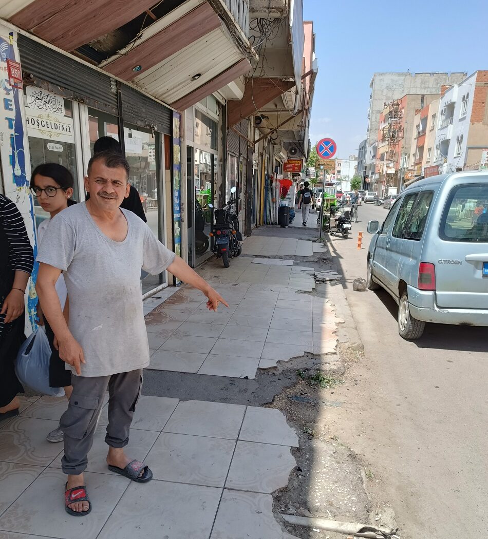 Mahalle sakinlerinden kaldırım tepkisi