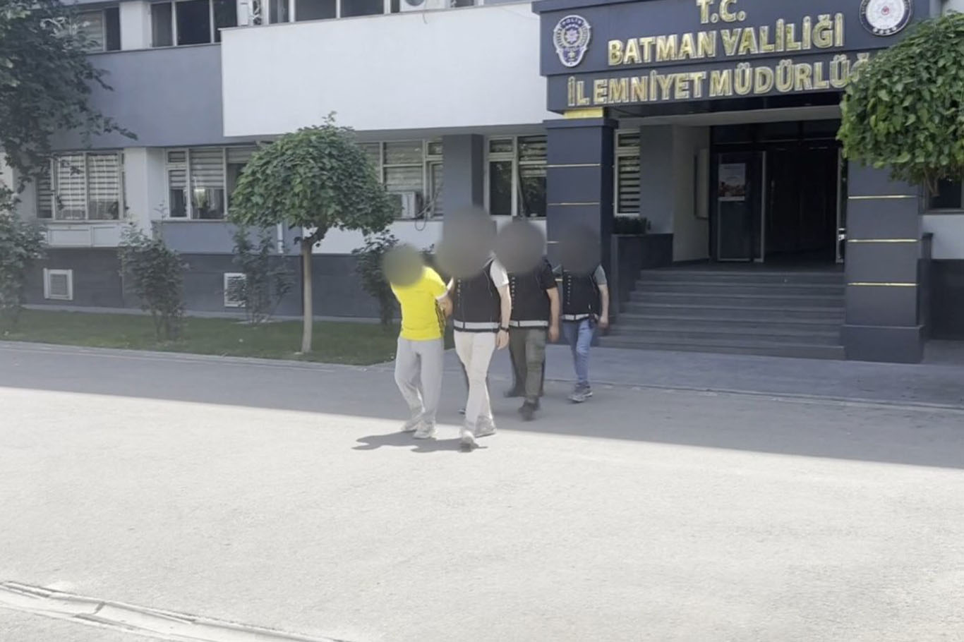 Uyuşturucu satıcılarına tutuklama