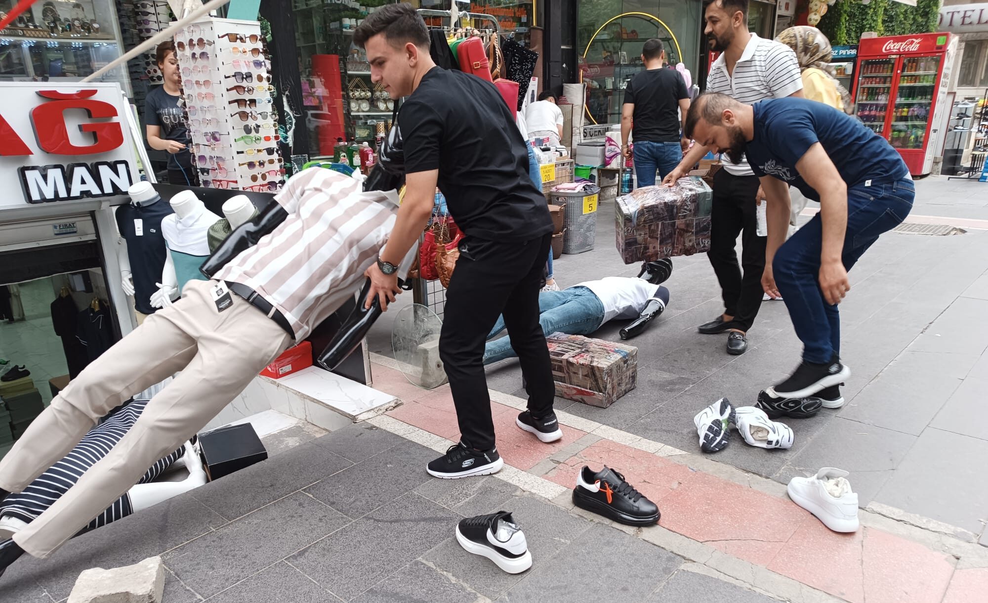 Fırtına esnafı hazırlıksız yakaladı