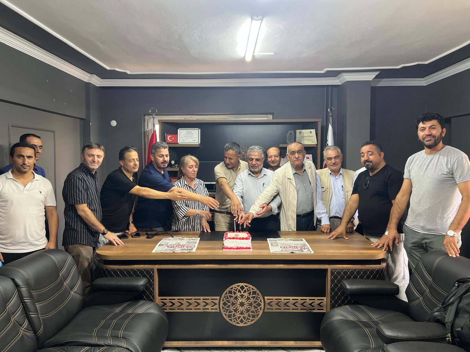 Bağımsız gazetesi 1 yaşında
