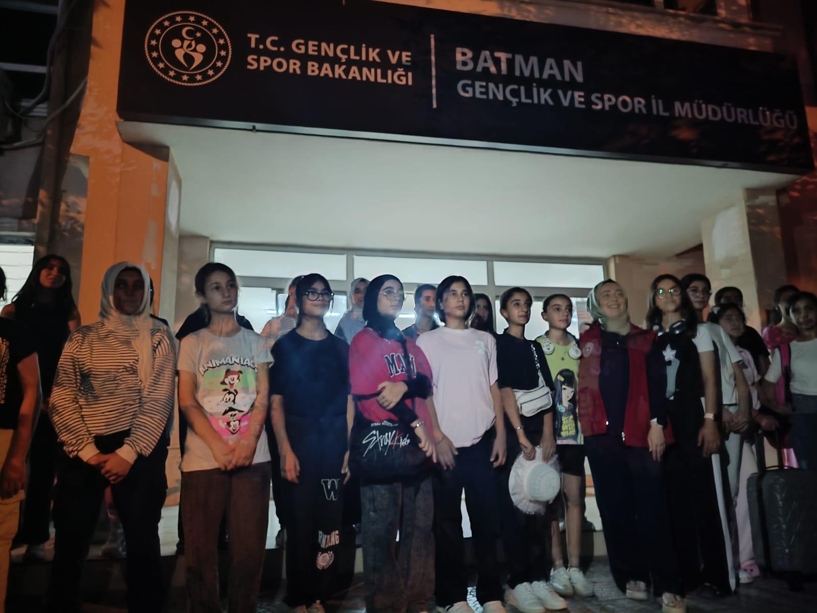 Gençlere ücretsiz tatil imkanı