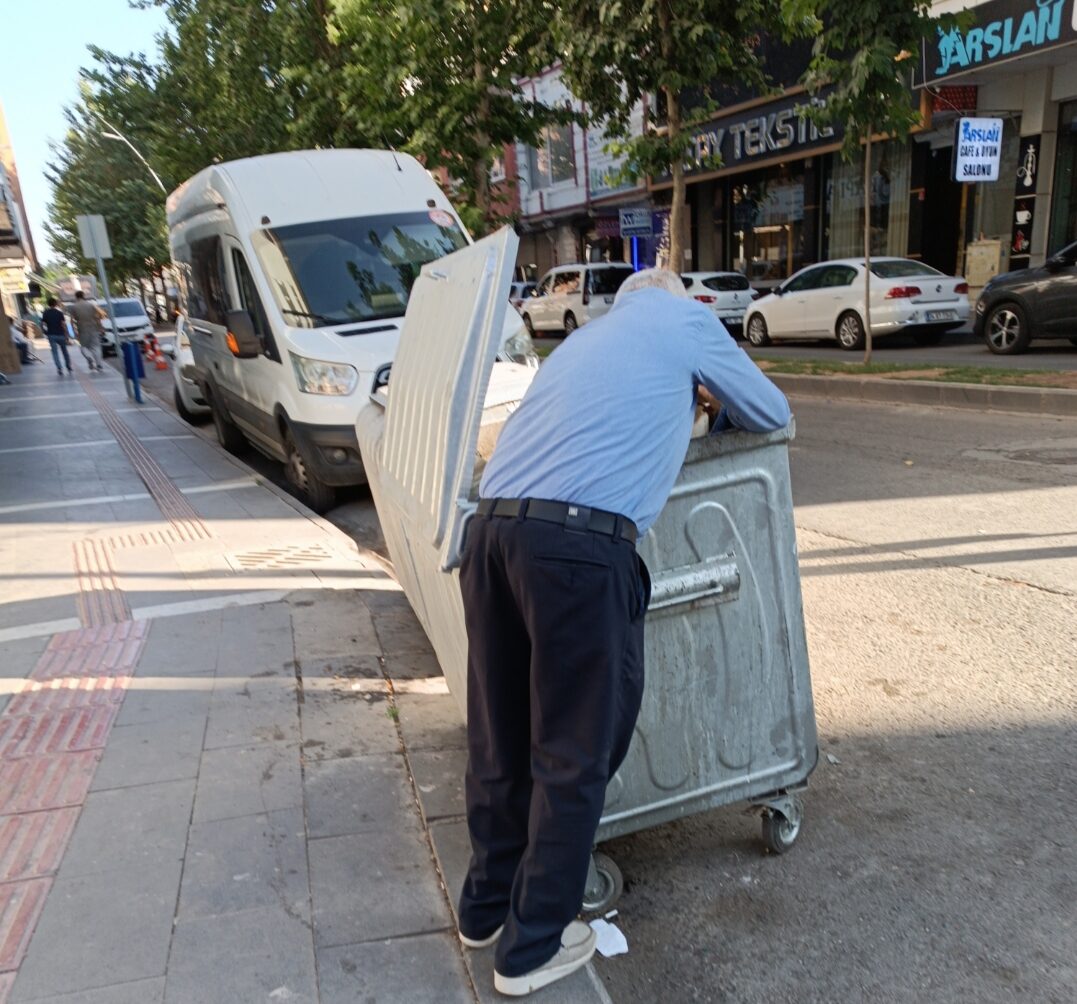 Geri dönüşümle geçim mücadelesi