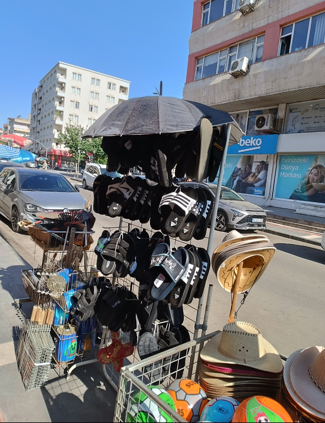 Güneşe karşı şemsiye kalkanı!