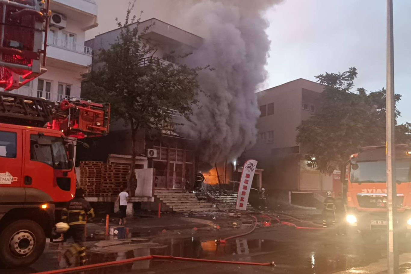 İşyeri küle döndü