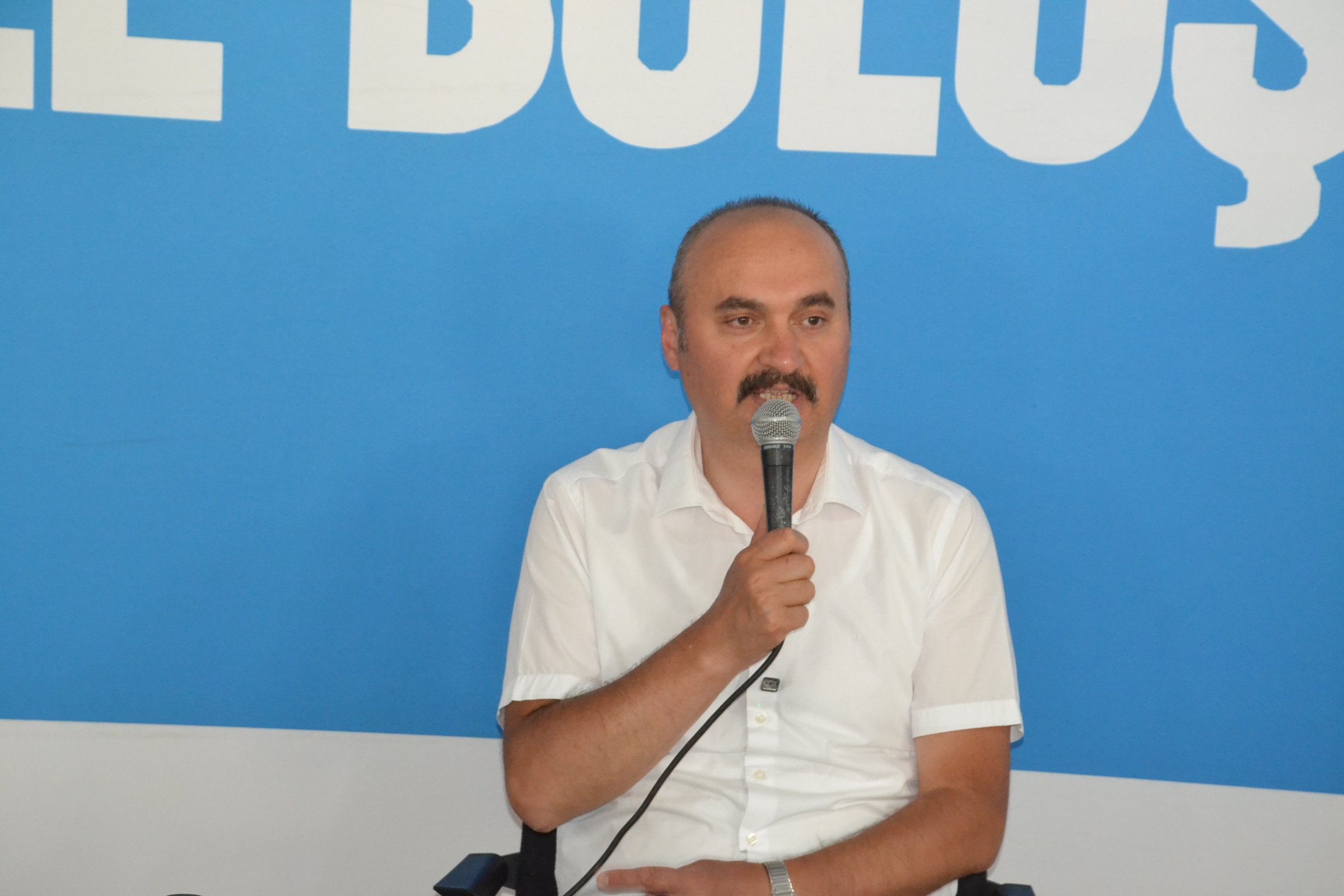 “Parklarımızda yapılaşmaya izin vermiyoruz”