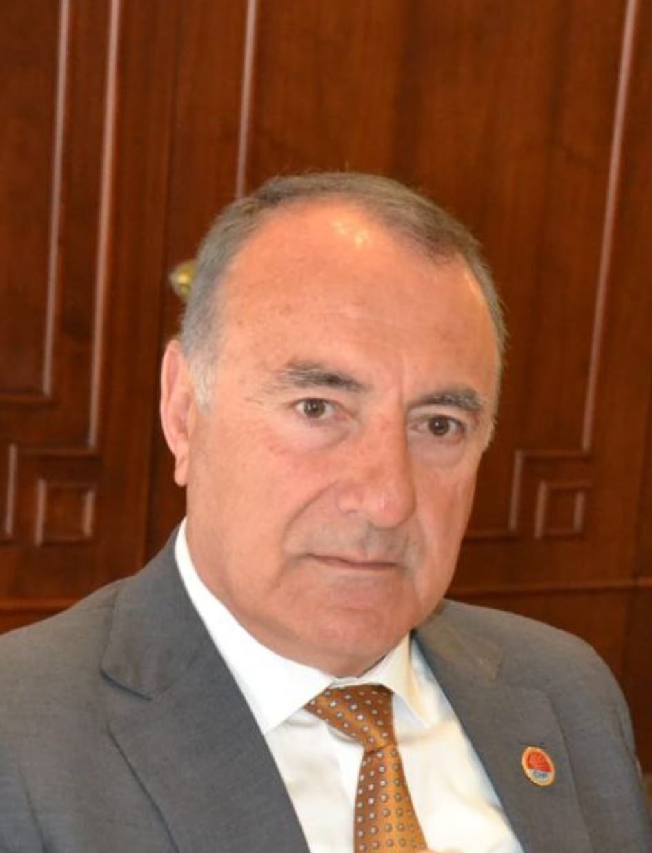 “Vatandaşın emeği masa başında silinemez”