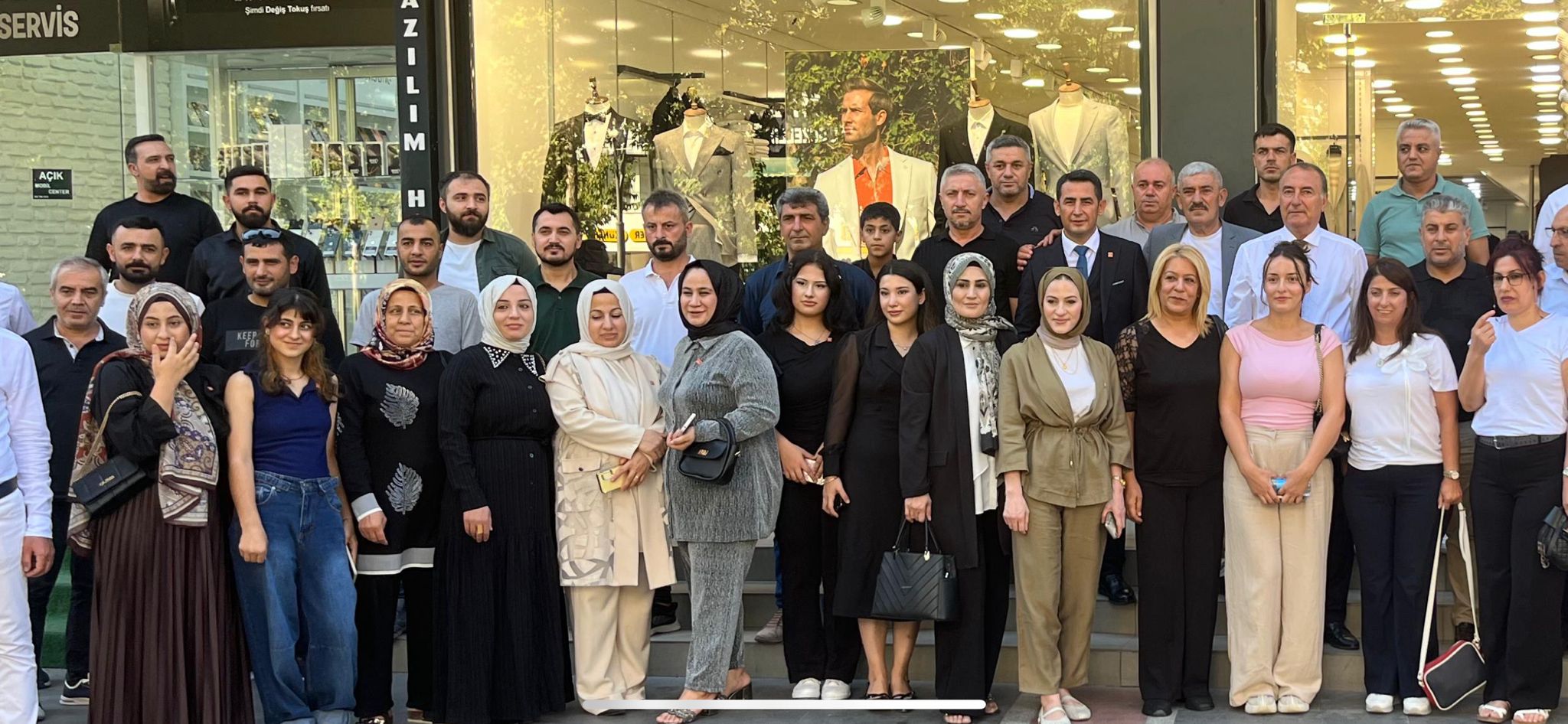 120 Kişilik grup CHP’ye katıldı