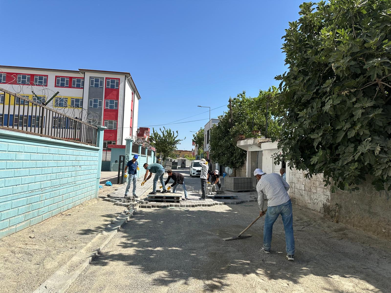 150 Bin metrekare kilitli parke taşı döşendi