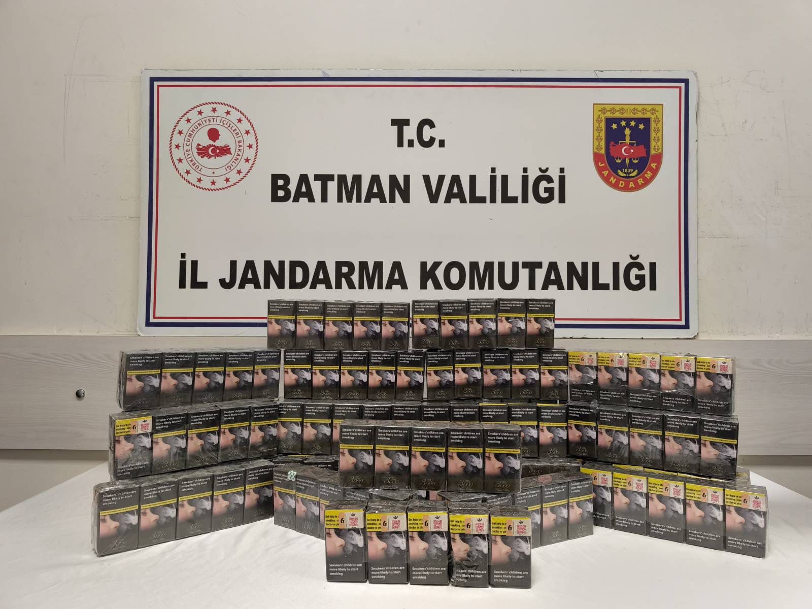 4 Binin üzerinde sigara ele geçirildi
