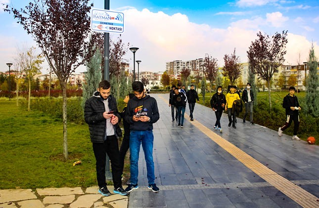 5 Kişiden biri ücretsiz Wi-Fi kullanıyor