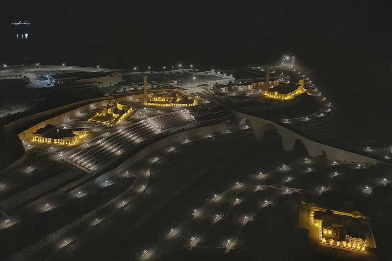 Arkeopark ve Şaab Vadisi ışıklandırıldı