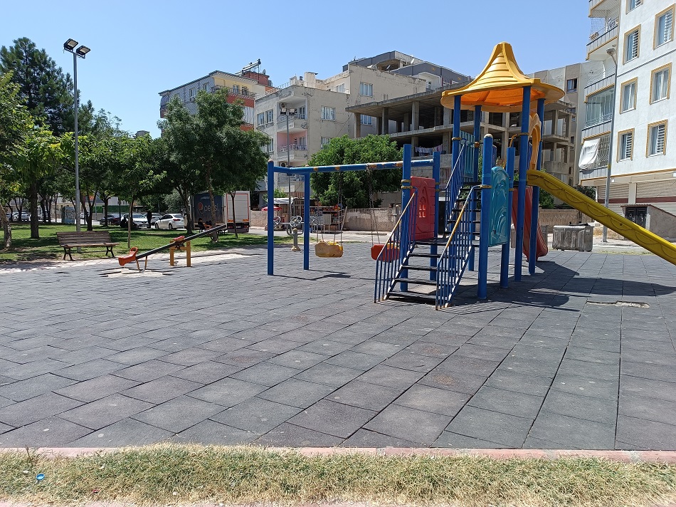 Çocuk oyun grupları boş kaldı