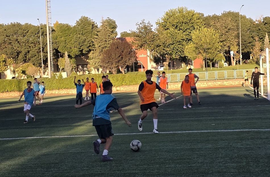 Elemeler futbol şölenine döndü