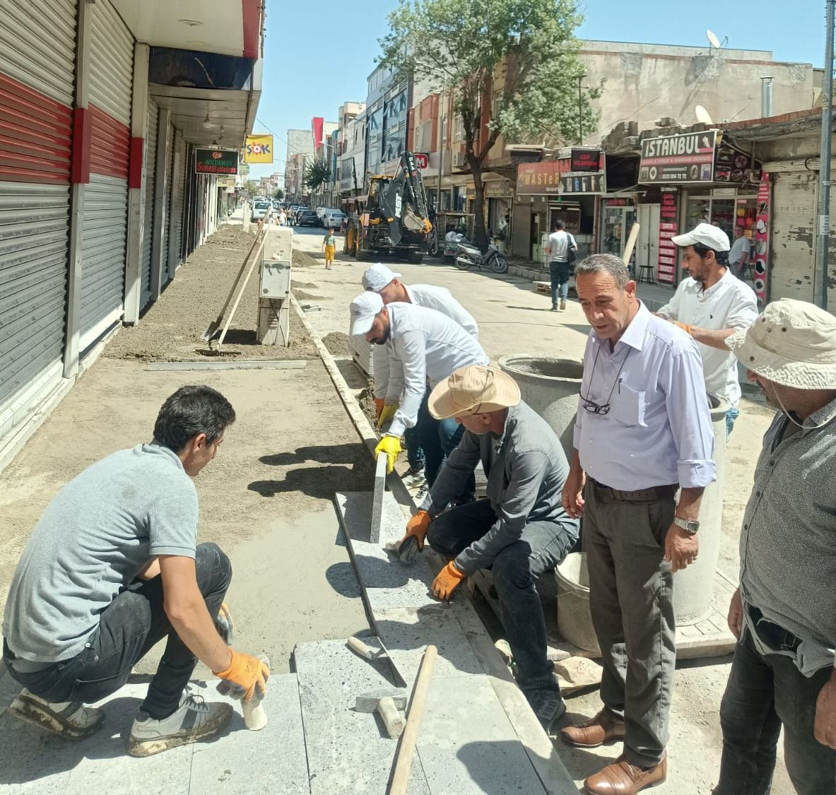 “Emekçilerin yanındayız”