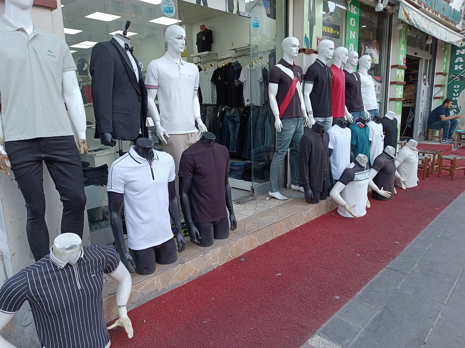 Giyimciler yeni sezonu bekliyor